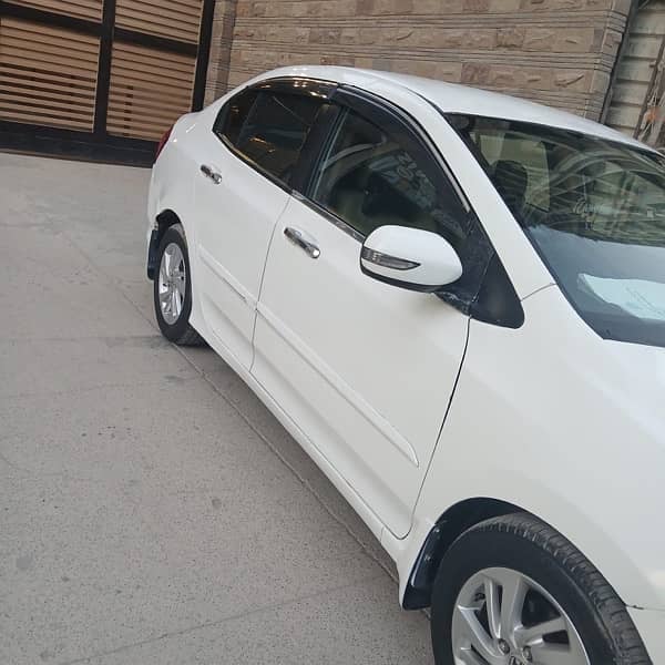 Honda City Aspire 2018 1500cc Manual OWN ENGINE GOOD CONDITION 8