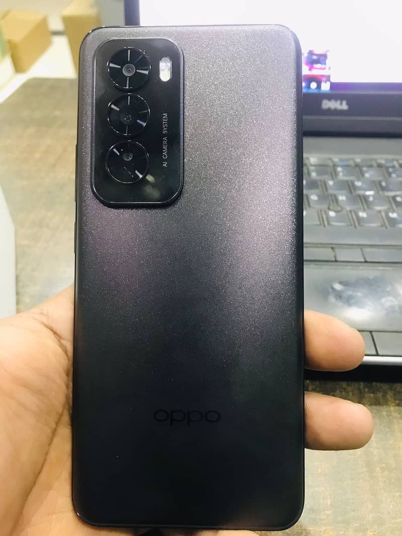 oppo reno 12 5g 12/256 gB 2