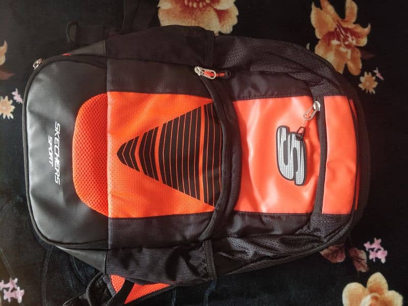 Skechers bag. . totally new. . 0