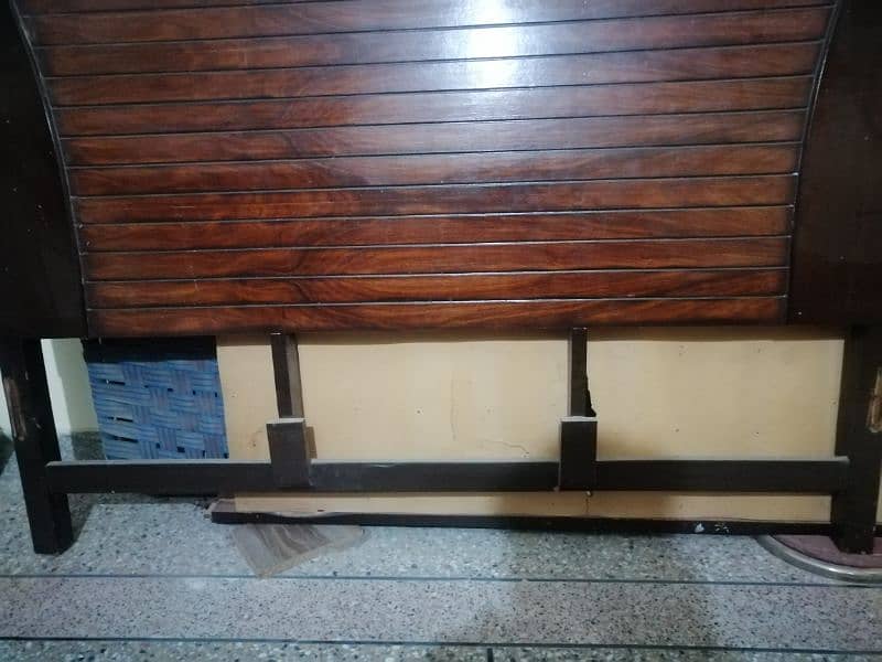 Double Bed Size: 5×6ft 2