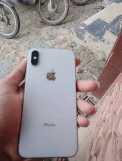 iPhone X 64gb. Water pack