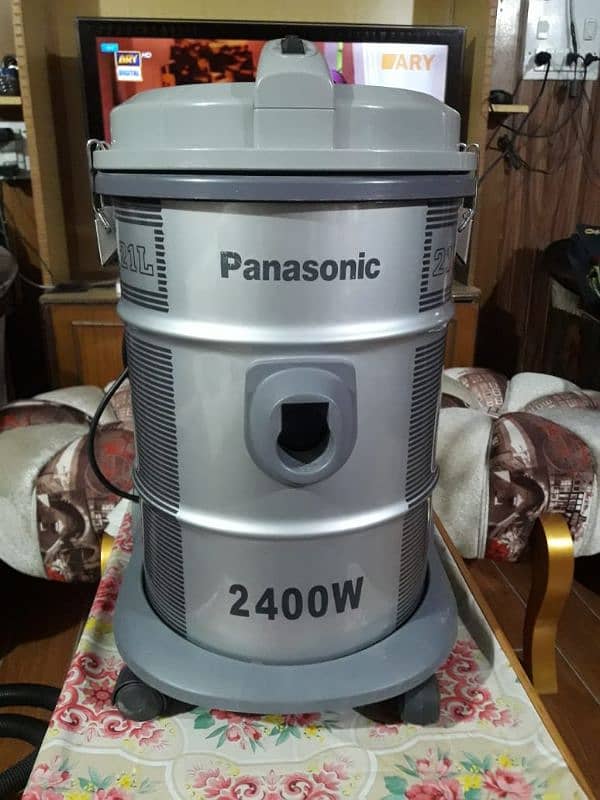 Panasonic Vacuum Cleaner 2400 watts 1