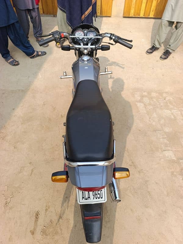 Honda 70 dream 2022 model in good condition 1 hand used 1