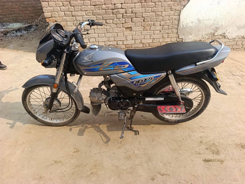 Honda 70 dream 2022 model in good condition 1 hand used 3