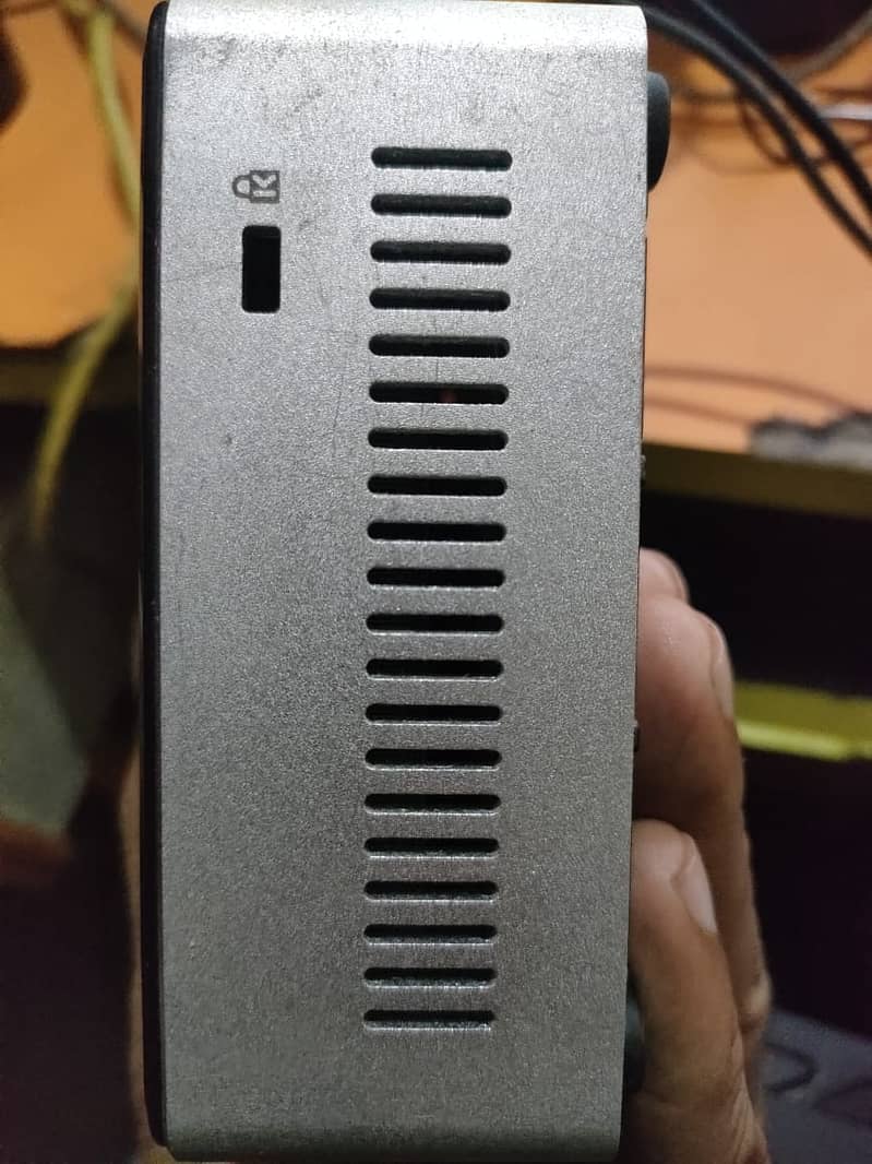 Intel NUC 5th Gen (NUC5i5MYHE) with macOS Sequoia 15 – Fully Working 8