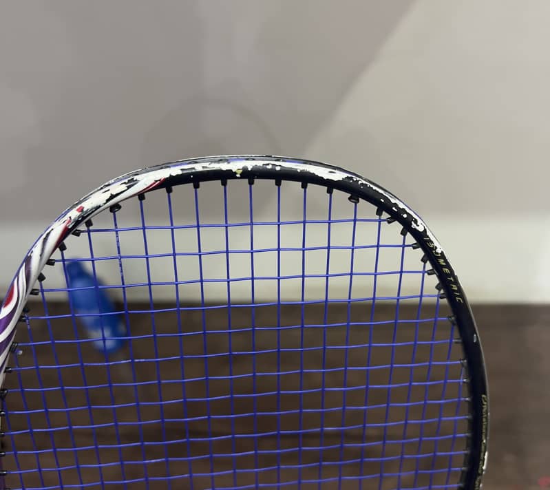 Yonex astrox 100zz with new orignal BJ 65 string 4