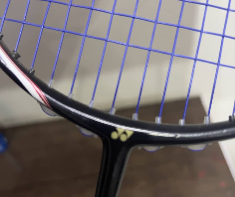 Yonex astrox 100zz with new orignal BJ 65 string 5