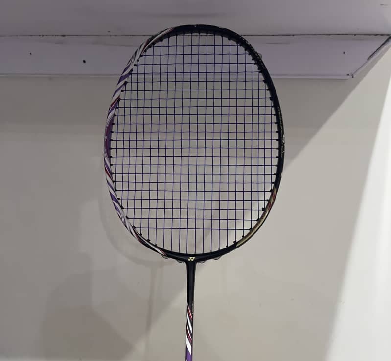 Yonex astrox 100zz with new orignal BJ 65 string 6