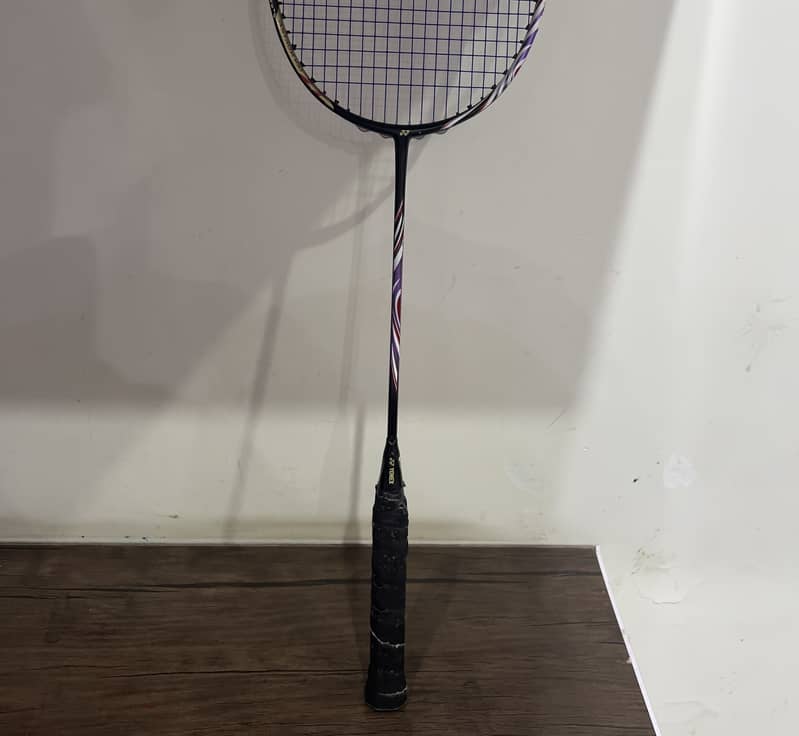 Yonex astrox 100zz with new orignal BJ 65 string 7