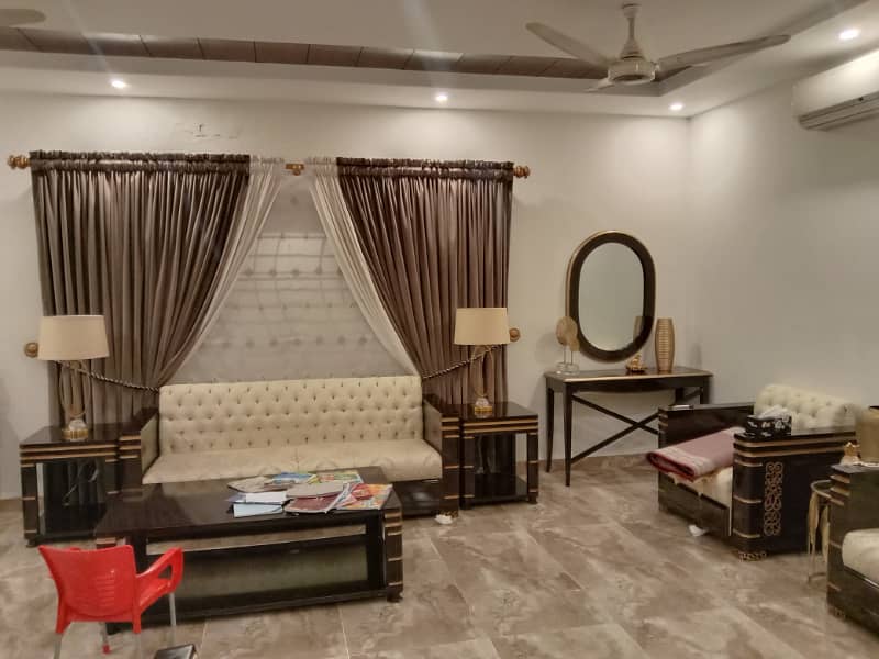 1Kanal Good Beautiful House Available For Sale DHA Phase 3 1