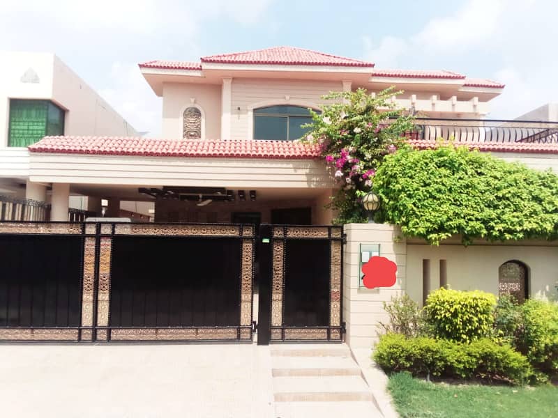 1Kanal New Most Beautiful House Available For Sale DHA Phase 4 0