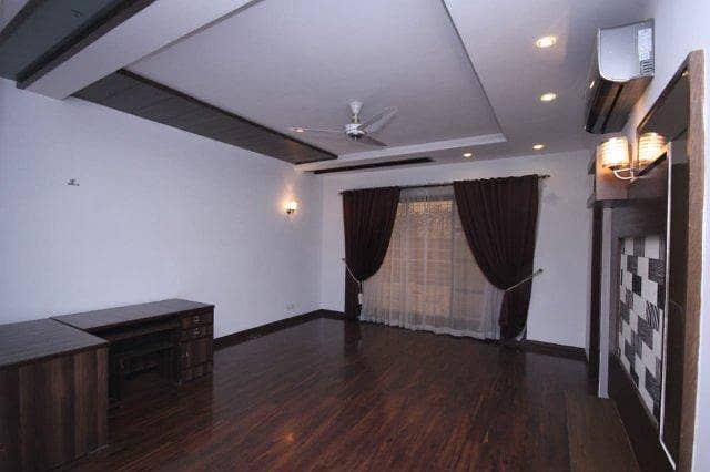 1Kanal New Most Beautiful House Available For Sale DHA Phase 4 7