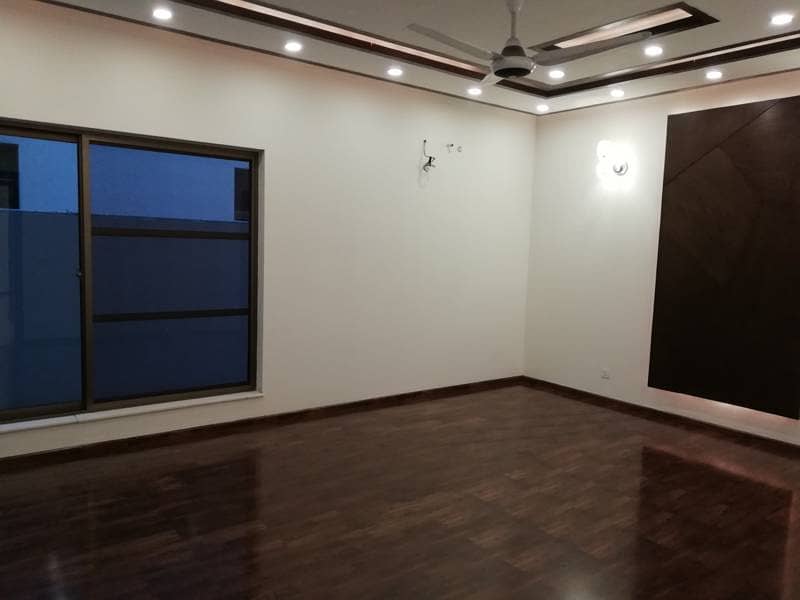 1 Kanal New Design Super Out House Prime Hot For Sale Sui Gas Phase1 0