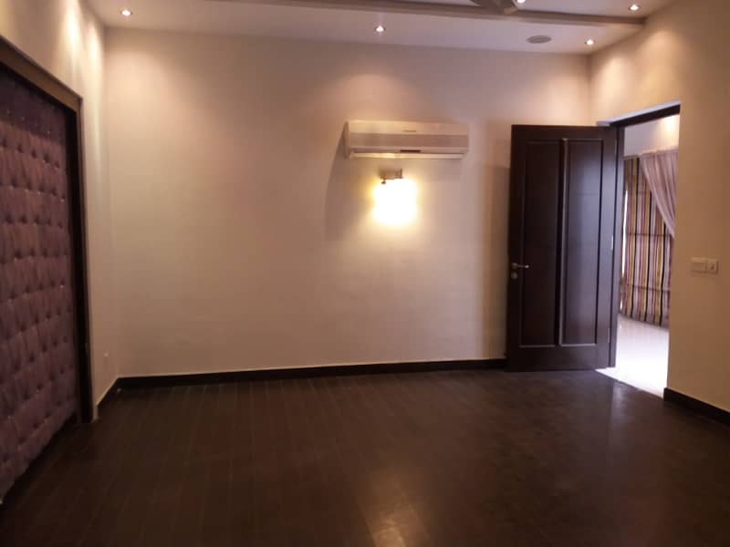 1 Kanal Super Out House Prime Hot For Sale dha Phase 3 16