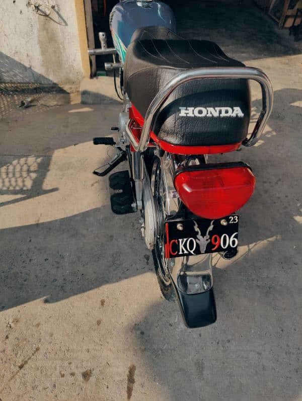 Honda CD 70 3