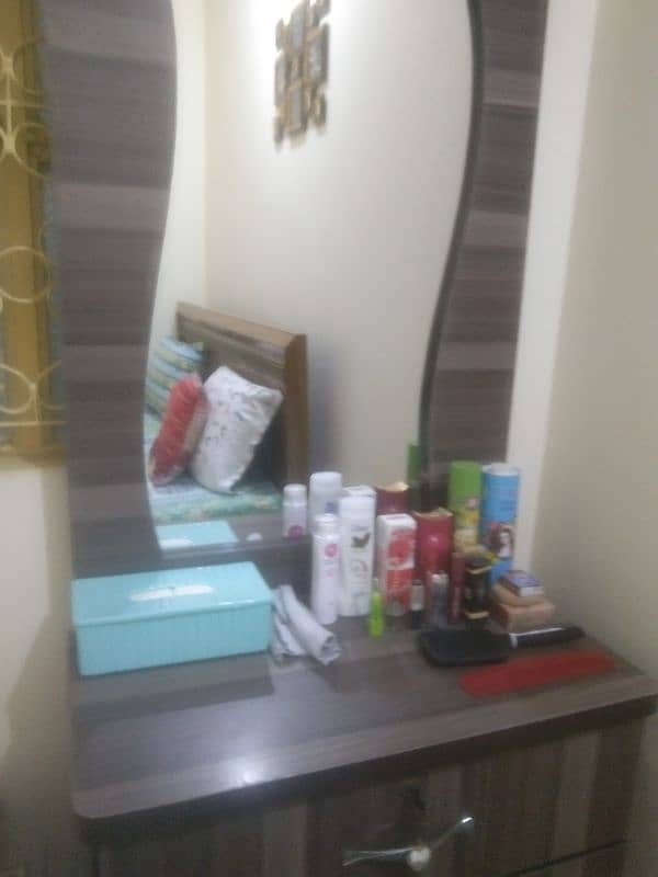 dressing table for sale 0