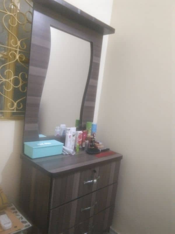 dressing table for sale 1