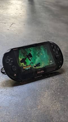 ps Vita slim Model 2000