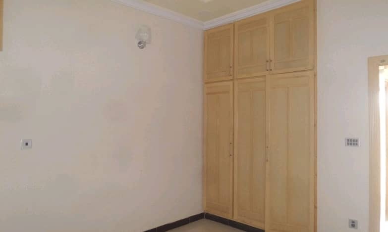 Avail Yourself A Great 2450 Square Feet House In G-9/3 3