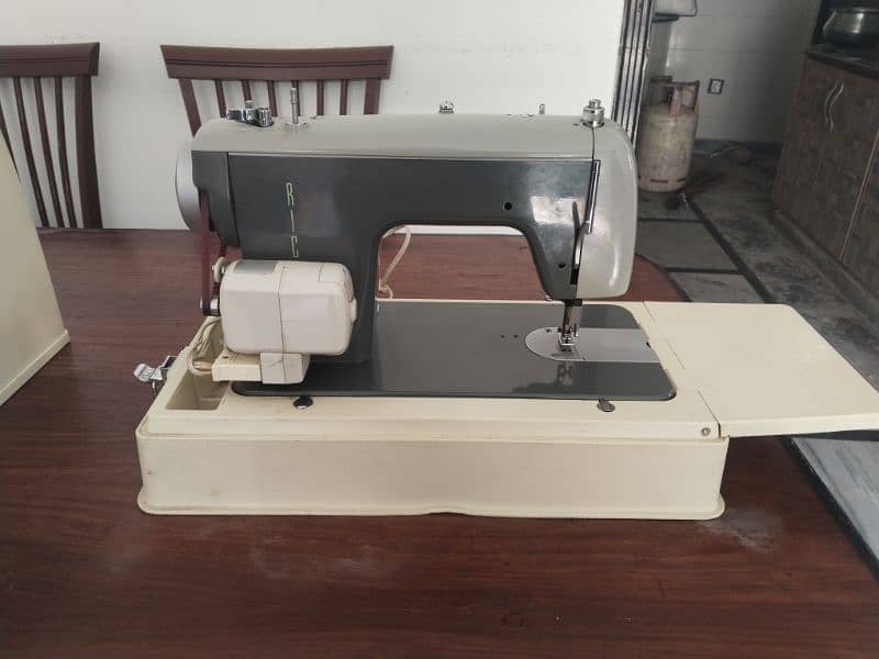 Sewing machine For Sale 2