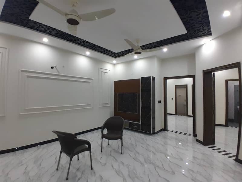 BRAND NEW HOUSE 8 MARLA NEAR TAUHEED PARK/ZOO, VERY NEAR TO JAMIA MASJID AND COMMERCIAL 23