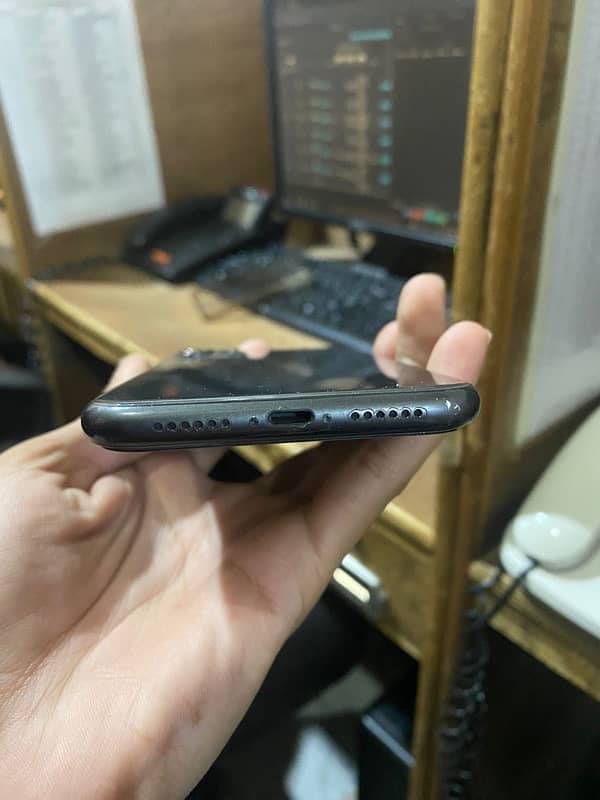 iphone 11 non pta 64 GB non active official warranty 2025 march 4