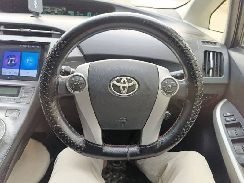 Toyota Prius 2014 8