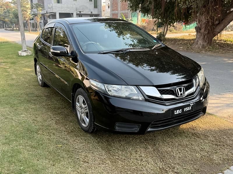 Honda City IVTEC 2018 Automatic Black Genuine Condition 2