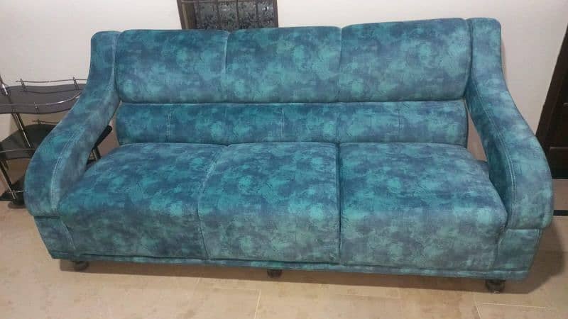 7 seater Sofa Set just minor used and in 10/10condition at Cheap price 2