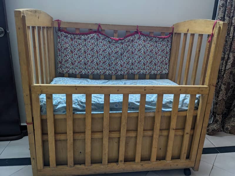 Kid wooden bed 0