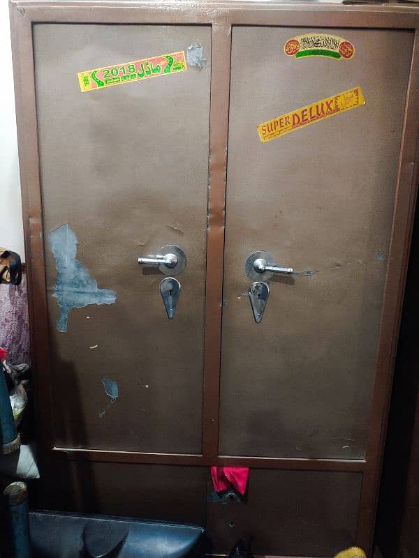 2 iron wardrobes for sale 1