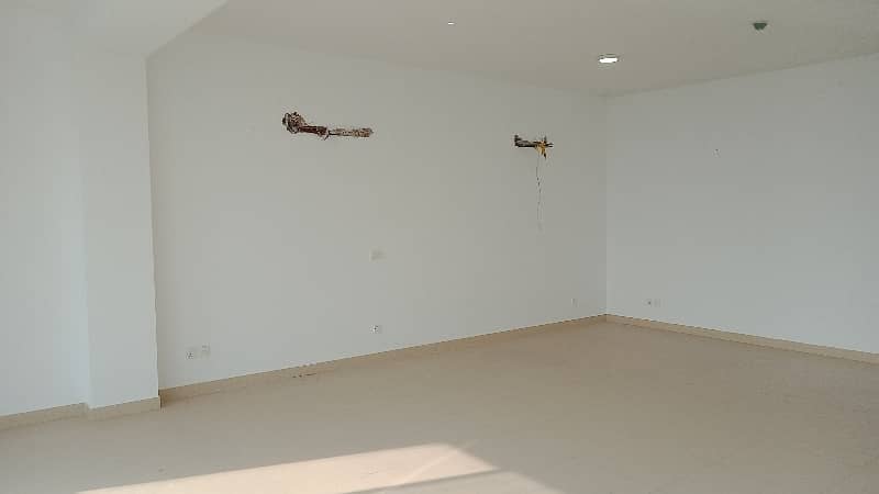 DEFENSE services Estate Offer 4 Marla 2nd Floor with Elevator 31