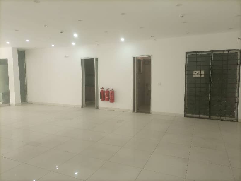 8 Marla 1st floor office available for rent 21