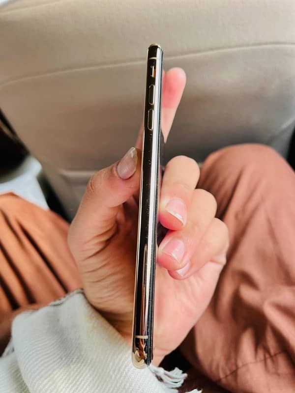 iphone xs max non pta 7