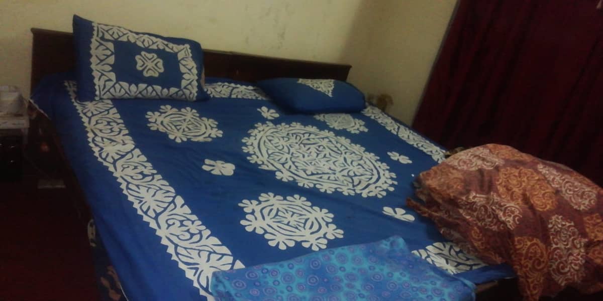 2 beds for urgent sale 2