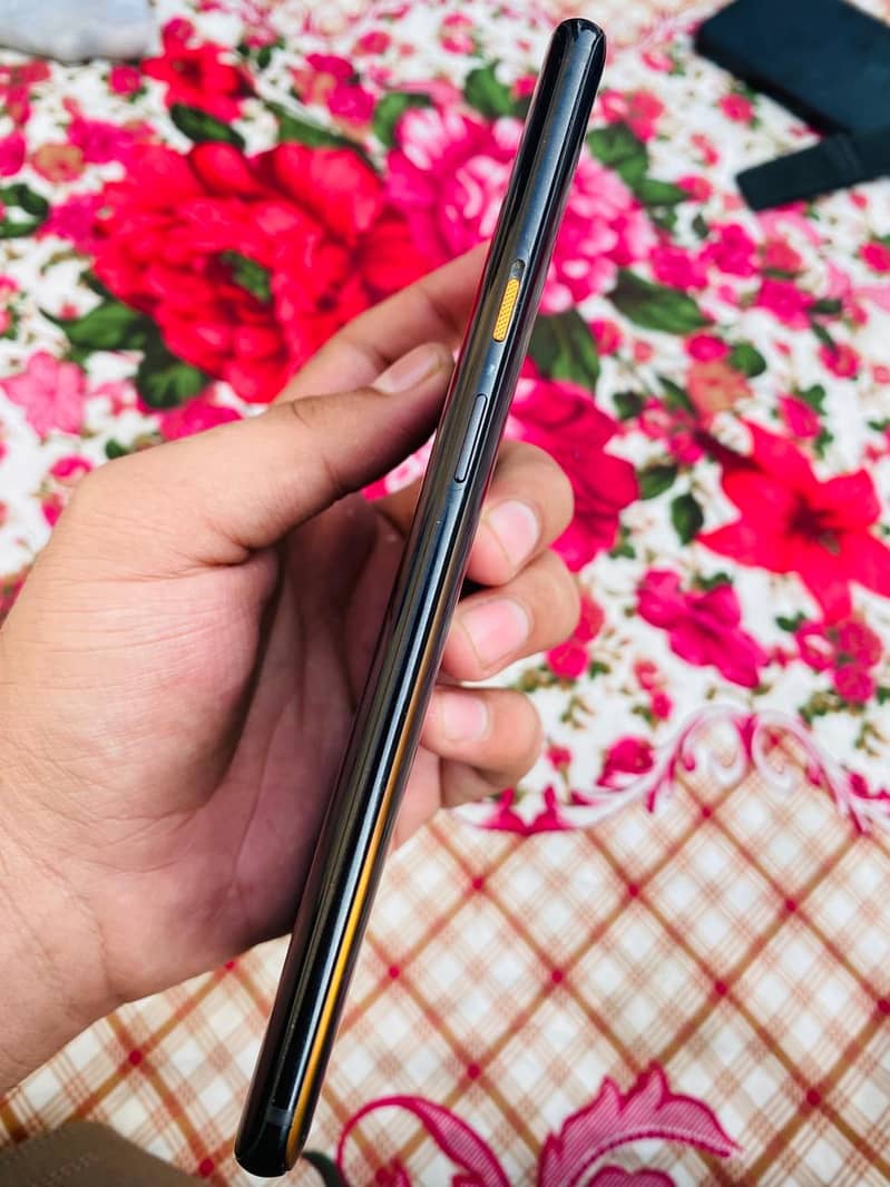 one plus 7t pro Macleran edition 3