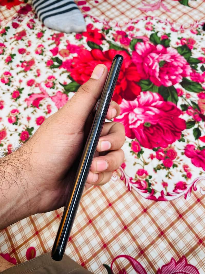 one plus 7t pro Macleran edition 5