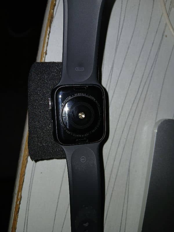 Apple watch series 5 44mm 2