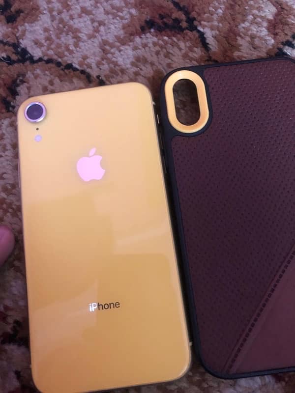 iPhone XR waterpack 10condition jv 64gb 80 health one hand use 5