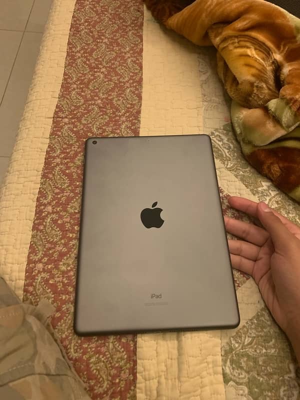 iPad gen 8 7