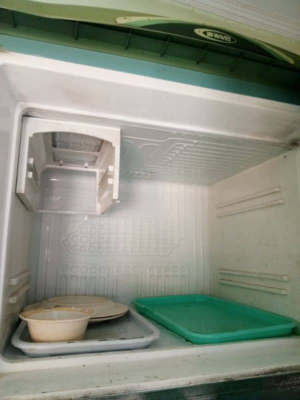 Used Fridge for Sale - Great Condition & Affordable!" 2