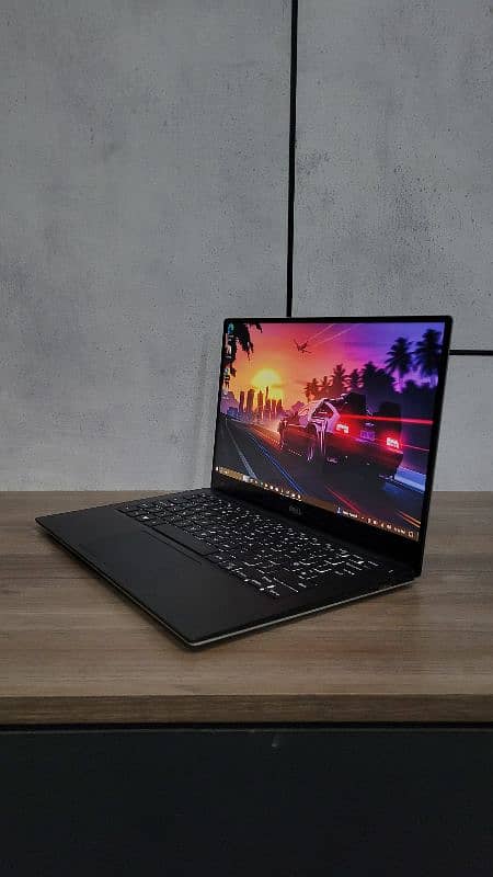 Dell XPS 9360 | Core i5 7th Gen | 13.3" 4K Screen | Backlit 2