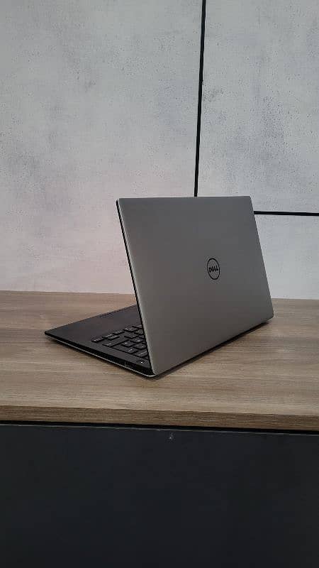 Dell XPS 9360 | Core i5 7th Gen | 13.3" 4K Screen | Backlit 4