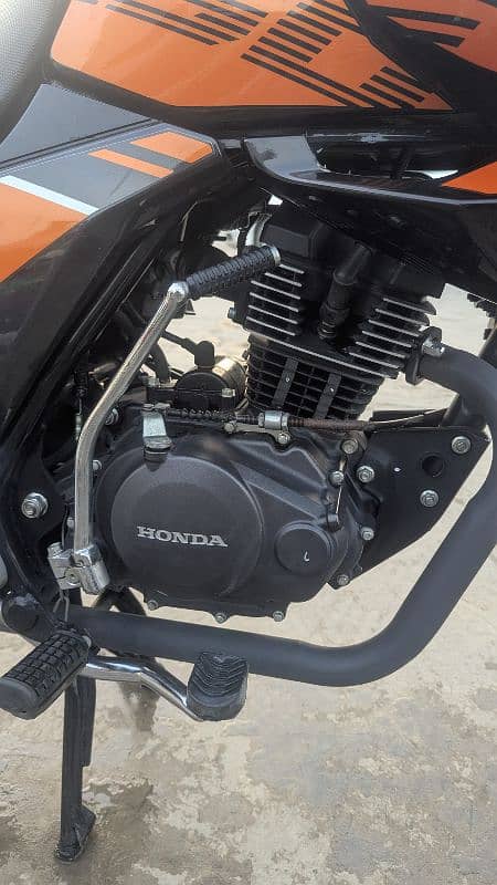 Scratch less Honda CB150F For Sale – Urgent Sale! 7