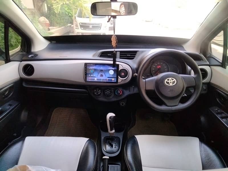 Toyota Vitz 2016 8