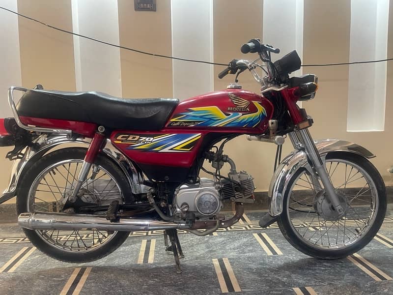 HONDA CD 70 one hand use lush condition 0