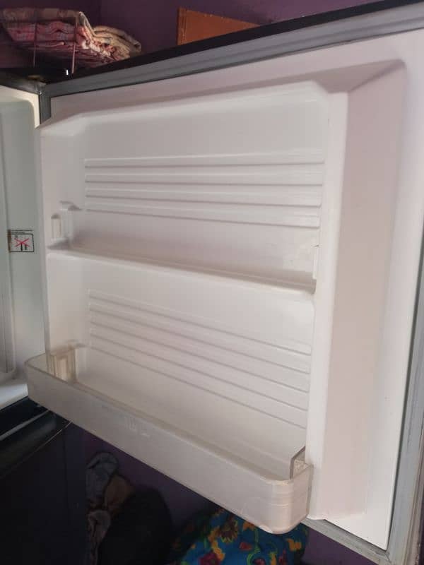 Dawlance Refrigerator Good Condition 6