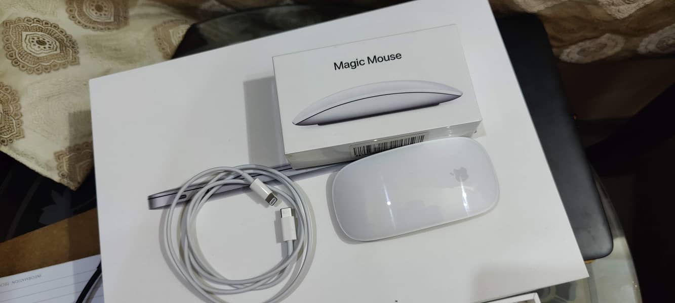 Apple Magic Mouse 2 with Box 1