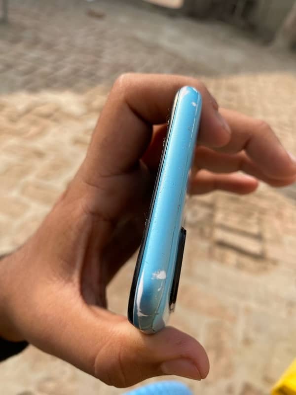 Realme 7i 8/128 4