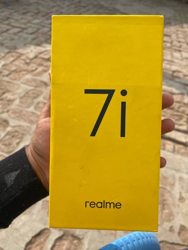 Realme 7i 8/128 6